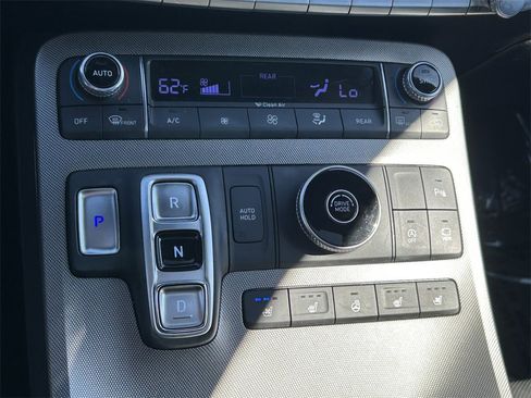 Used 2022 Hyundai Palisade Calligraphy image 33