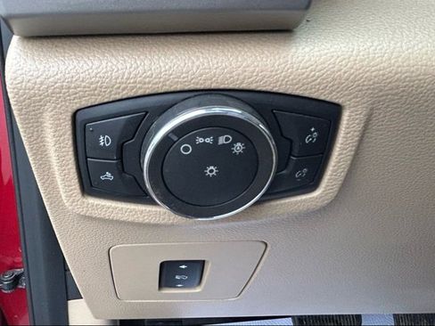 Used 2015 Ford F150 Lariat w/ Equipment Group 502A Luxury image 21