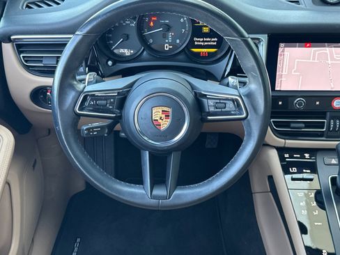 Used 2022 Porsche Macan AWD/4WD image 14