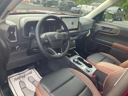 New 2026 Ford Bronco Sport Outer Banks w/ Outer Banks Tech Package+ AWD/4WD image 15