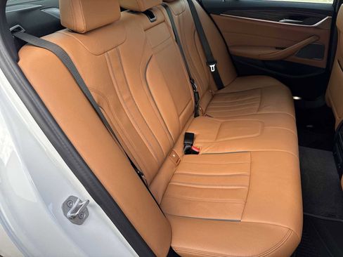 Used 2023 BMW 540i xDrive image 19