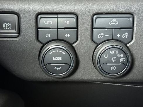 Used 2023 Chevrolet Silverado 1500 LT Trail Boss w/ Protection Package AWD/4WD image 43