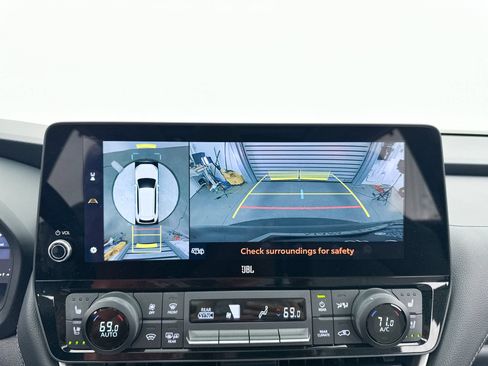 Used 2025 Toyota Grand Highlander FWD image 10