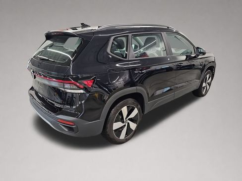 Used 2025 Volkswagen Taos S AWD/4WD image 3