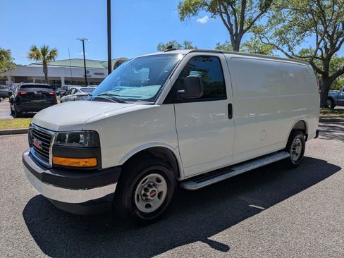 Used 2025 GMC Savana 2500 w/ Driver Convenience Package RWD image 7