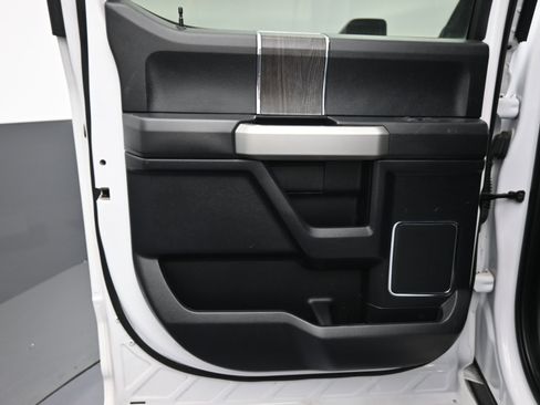 Used 2020 Ford F250 Lariat w/ Lariat Value Package image 14