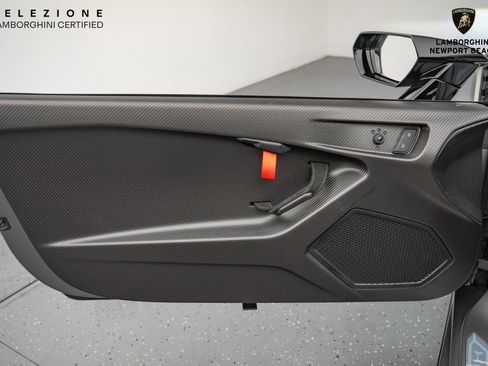 Used 2023 Lamborghini Huracan STO RWD image 38
