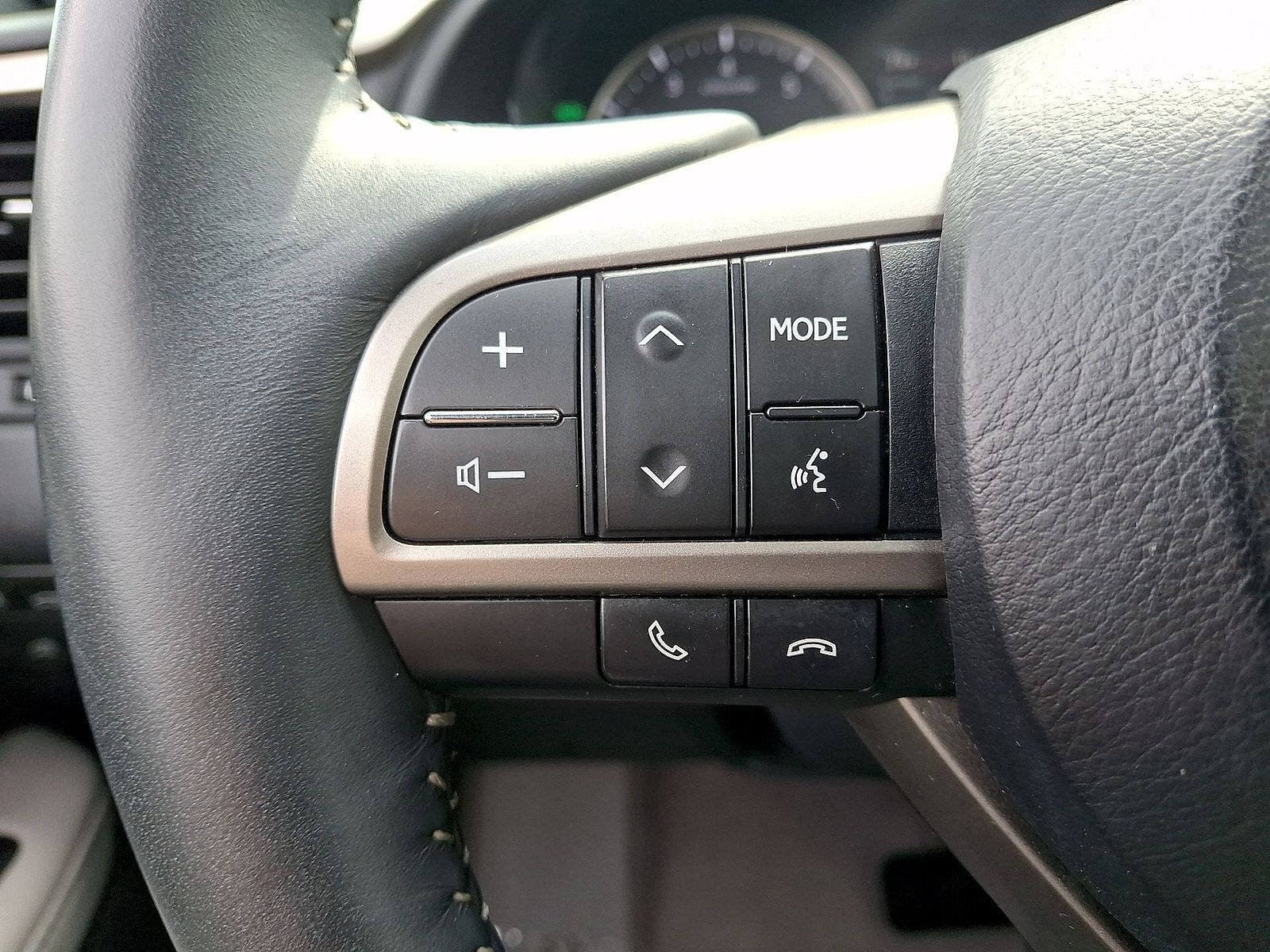 Used 2017 Lexus RX 350 FWD image 4
