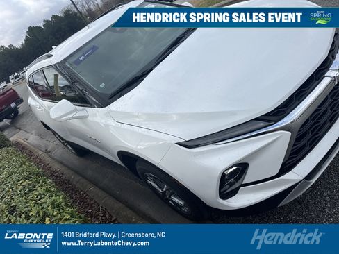 Certified 2024 Chevrolet Blazer LT w/ Convenience Package image 1