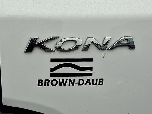 Used 2023 Hyundai Kona SEL w/ Convenience Package image 6