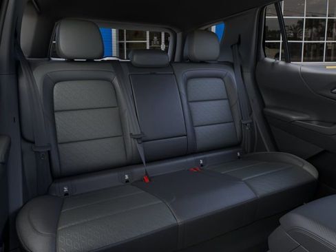 New 2026 Chevrolet Equinox LT w/ Convenience Package II FWD image 18