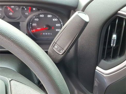 Used 2025 Chevrolet Silverado 1500 Custom image 14