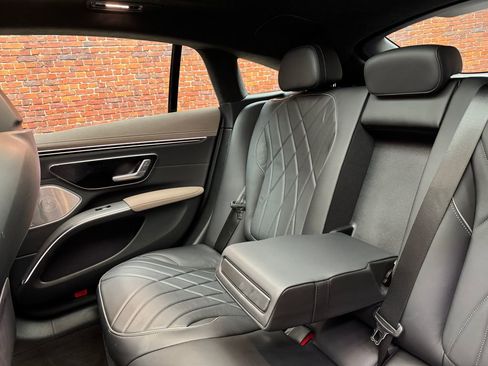 Certified 2023 Mercedes-Benz EQS 580 4MATIC Sedan image 13