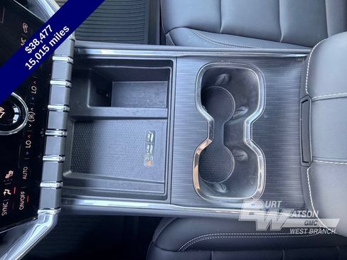 Used 2024 GMC Acadia Elevation w/ Luxury Package AWD/4WD image 25