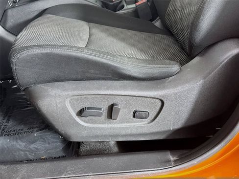 Used 2017 Nissan Rogue Sport SV FWD image 19