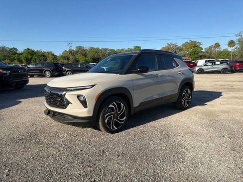 New 2026 Chevrolet TrailBlazer RS w/ Driver Confidence Package image 2