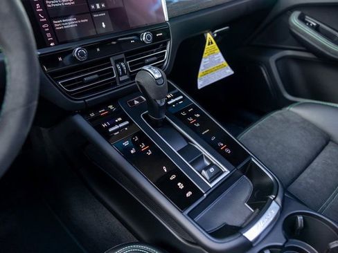 New 2026 Porsche Macan GTS image 29
