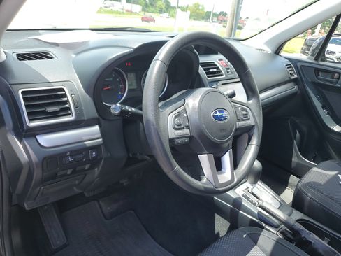 Used 2017 Subaru Forester 2.5i Premium w/ All-Weather Package AWD/4WD image 18