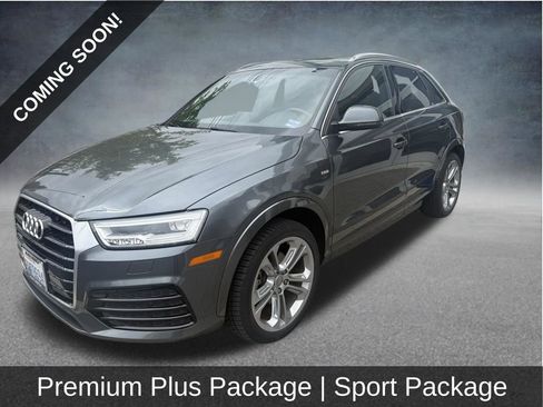 Used 2018 Audi Q3 2.0T Premium Plus w/ Premium Plus Package AWD/4WD image 3