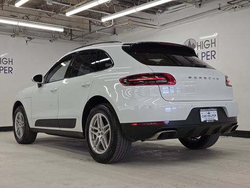 Used 2017 Porsche Macan AWD/4WD image 12