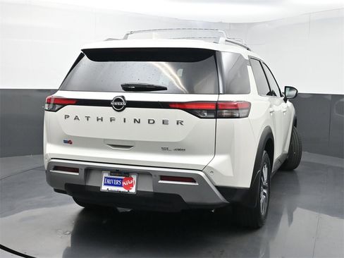 Used 2024 Nissan Pathfinder SL image 43