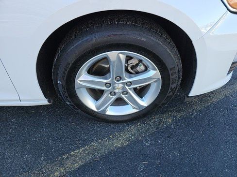 Used 2023 Chevrolet Malibu LT image 10