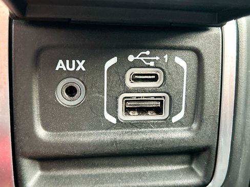 Used 2022 Jeep Wrangler Unlimited Sport AWD/4WD image 28