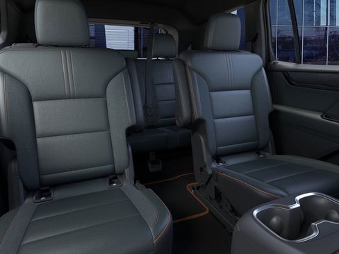 New 2026 GMC Acadia AT4 w/ Luxury Package image 17