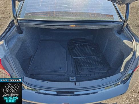 Used 2018 Chevrolet Impala LT FWD image 19