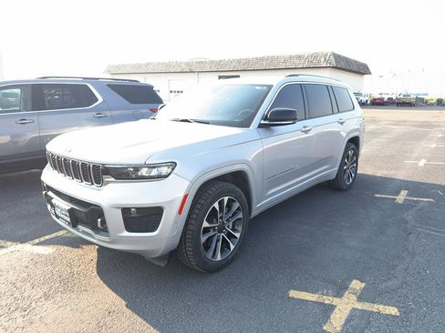 Used 2022 Jeep Grand Cherokee L Overland AWD/4WD image 8