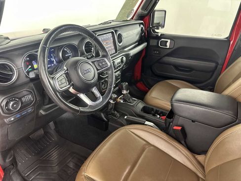 Used 2021 Jeep Wrangler Unlimited Sahara w/ Cold Weather Group image 14