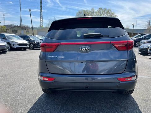 Used 2017 Kia Sportage LX image 6