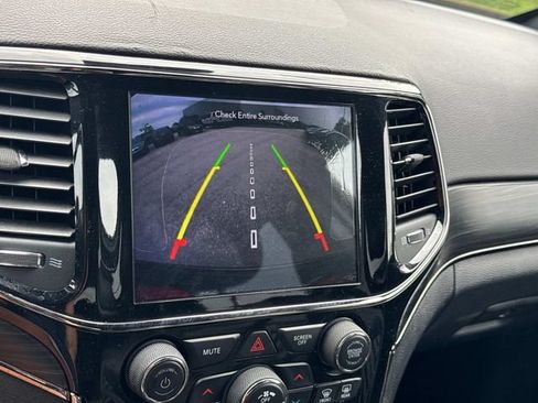 Used 2019 Jeep Grand Cherokee Limited X AWD/4WD image 38