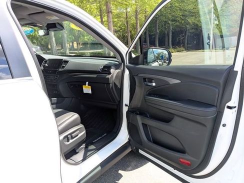 Certified 2026 Honda Ridgeline RTL image 37