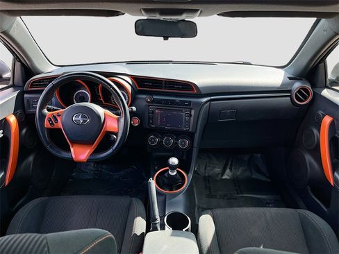 Used 2015 Scion tC image 21