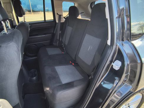 Used 2016 Jeep Compass Sport w/ Power Value Group image 18