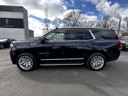 Used 2023 GMC Yukon Denali image 8