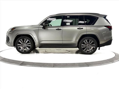 New 2026 Lexus LX 600 4WD w/ Luxury Package image 9