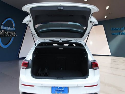 Used 2024 Volkswagen Golf R image 42