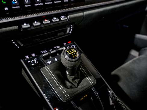 Used 2022 Porsche 911 GT3 image 18