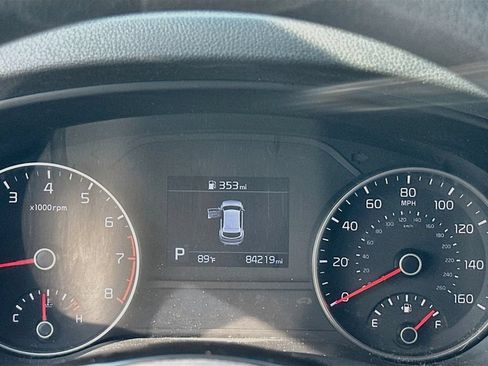 Used 2021 Kia Sportage LX FWD image 12