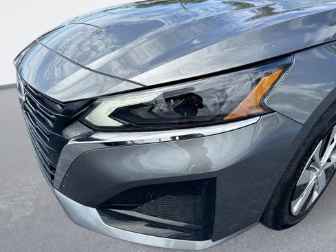 Certified 2025 Nissan Altima 2.5 S FWD image 10