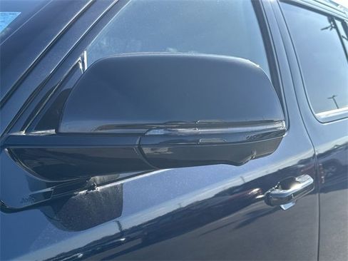 Used 2024 Jeep Grand Wagoneer Series II w/ Quick Order Packagew 28T image 15