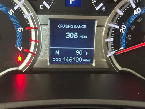 Used 2018 Toyota 4Runner SR5 Premium AWD/4WD image 21