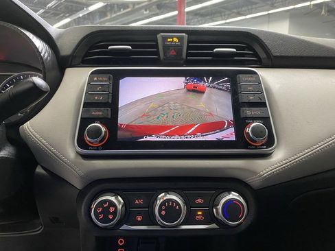 Used 2020 Nissan Versa SV w/ Trunk Package image 35