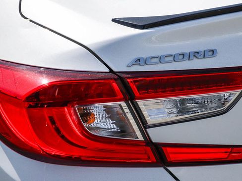 Used 2021 Honda Accord Sport Special Edition image 11