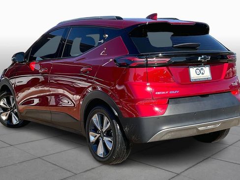 Certified 2023 Chevrolet Bolt EUV LT w/ Convenience Package image 13