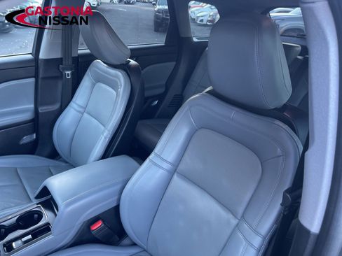 Used 2022 Lincoln Corsair AWD w/ Premium Package image 33