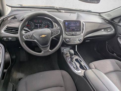 Used 2023 Chevrolet Malibu LT FWD image 15