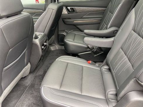 Used 2026 Buick Enclave Avenir w/ Super Cruise Package FWD image 22